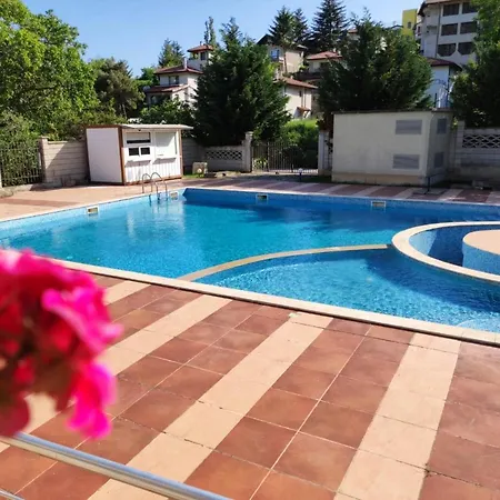 Студия Лазарови Apartment *