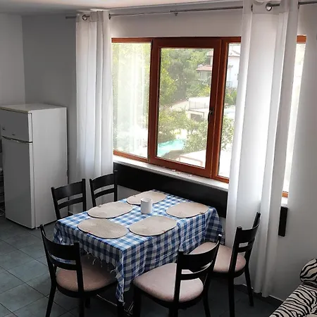 Студия Лазарови Apartment