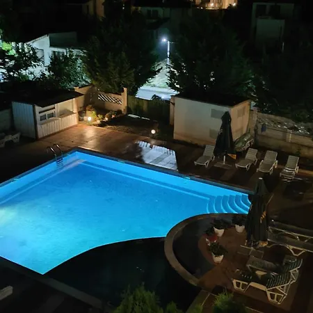 Студия Лазарови Apartment